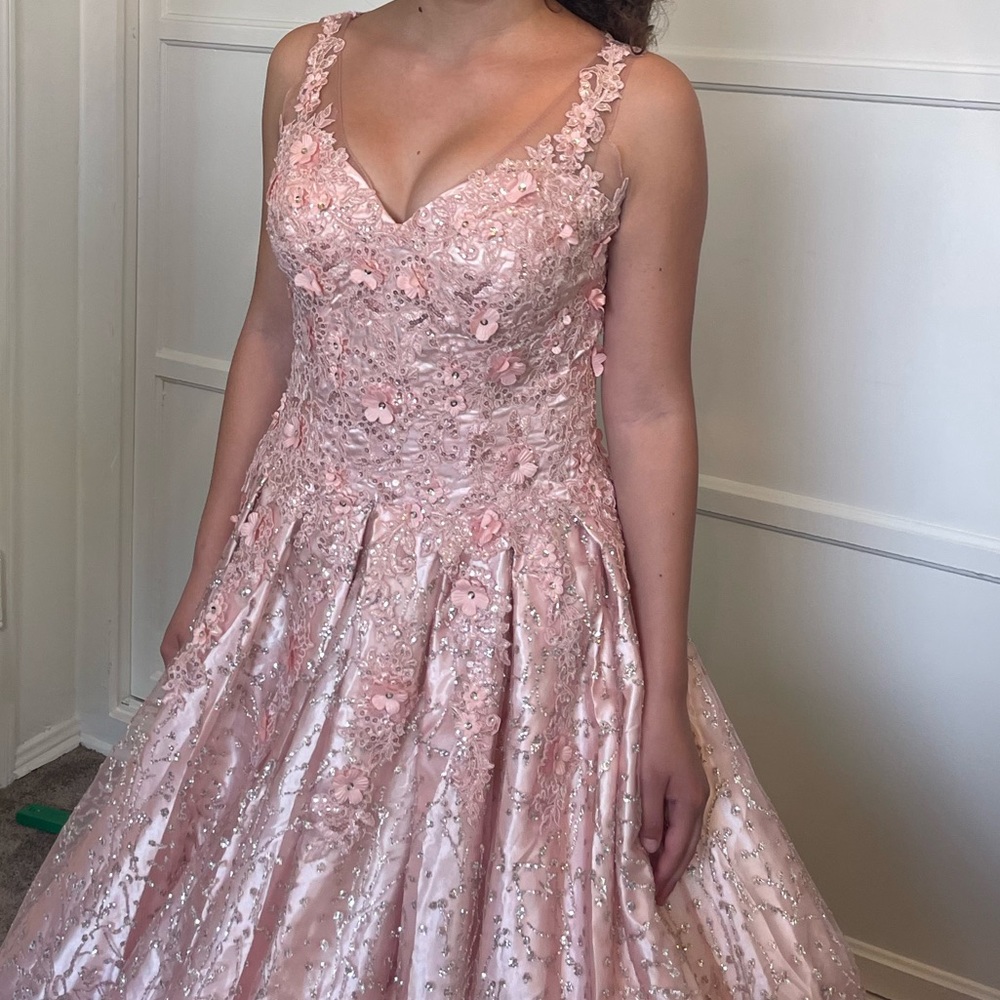 Dancing Queen pink Quinceanera Dress M
